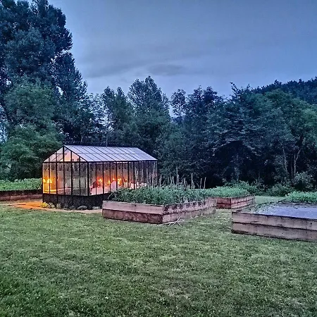 Country-chic B&b, Wellness And Restaurant 