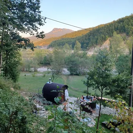 Country-chic B&b, Wellness And Restaurant 