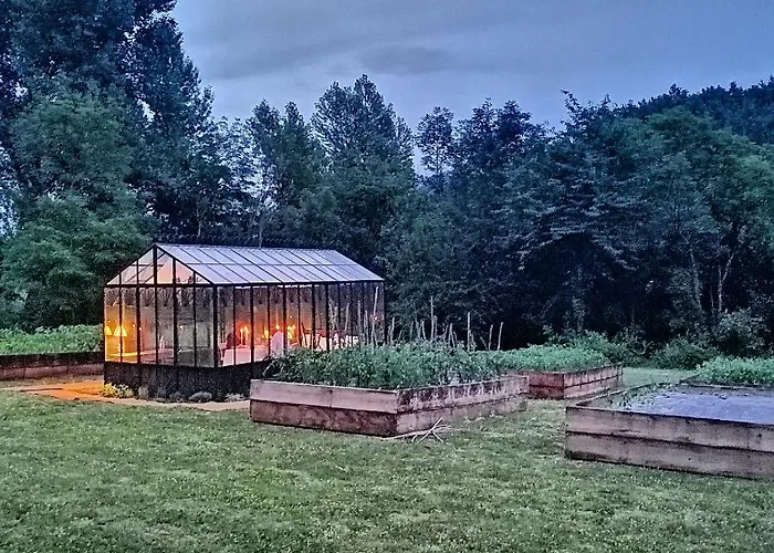 Country-chic B&b, Wellness And Restaurant 