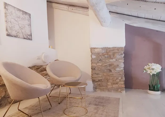 Country-chic B&b, Wellness And Restaurant 