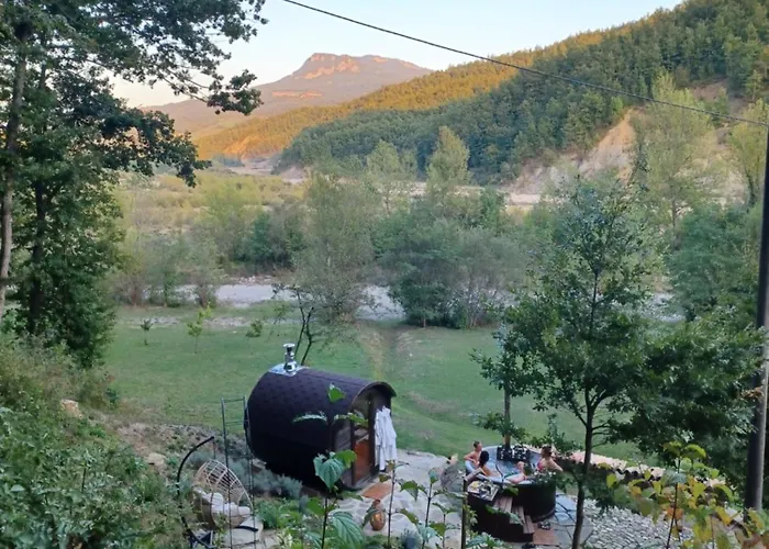 Country-chic B&b, Wellness And Restaurant 